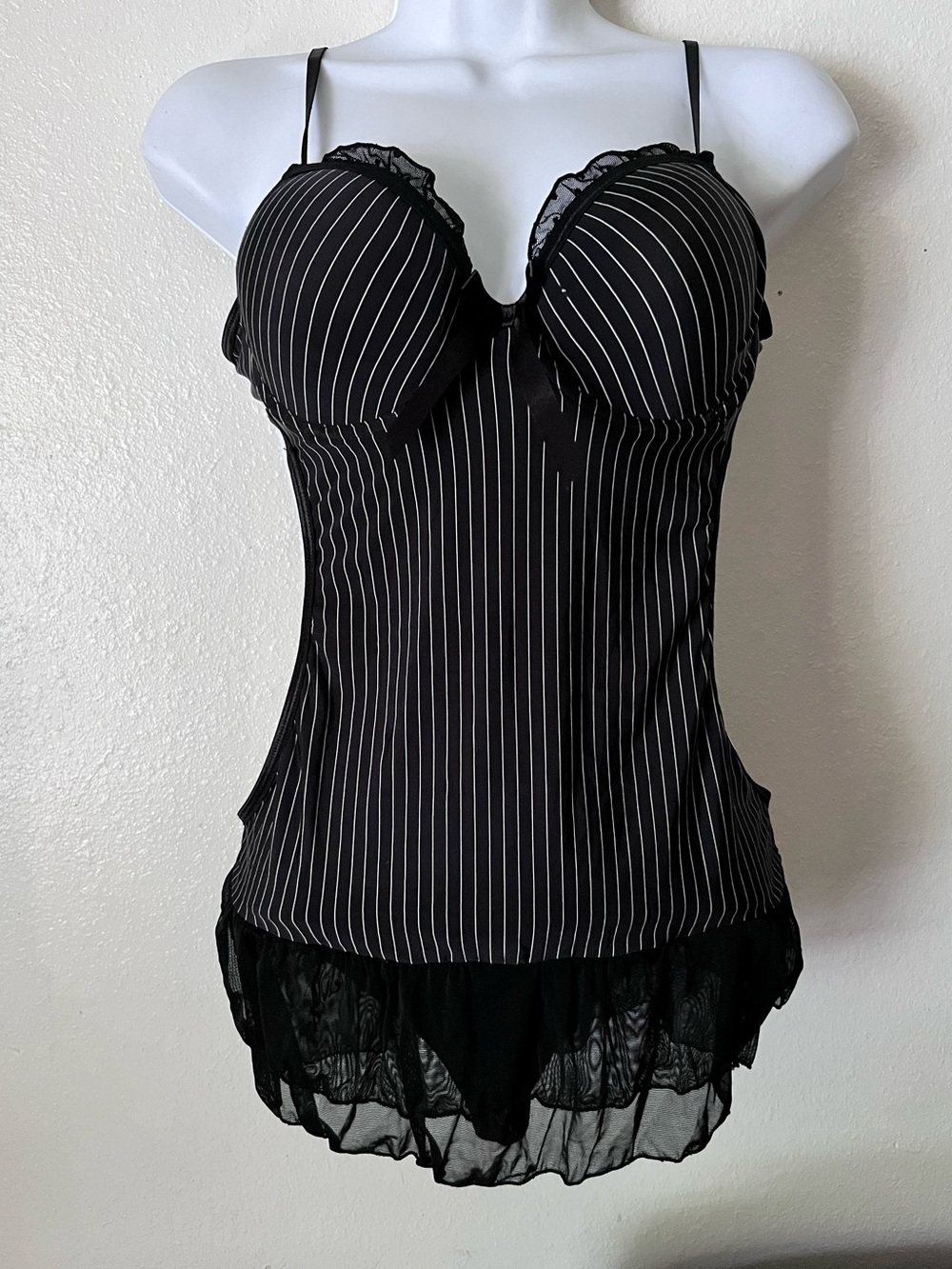 Native intimates Y2K lingerie
Size 36b